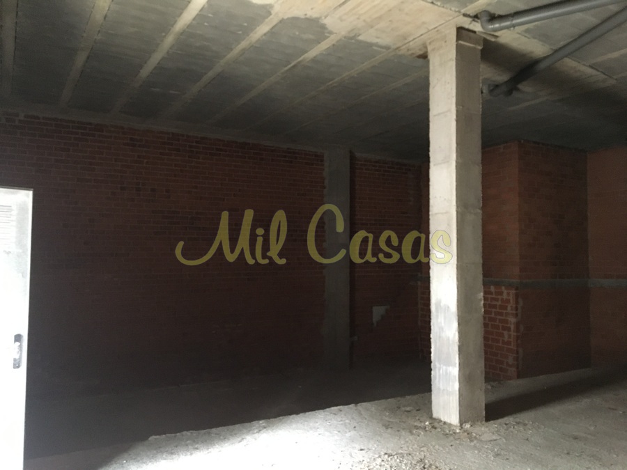 Local portosin avda constitucion 4 