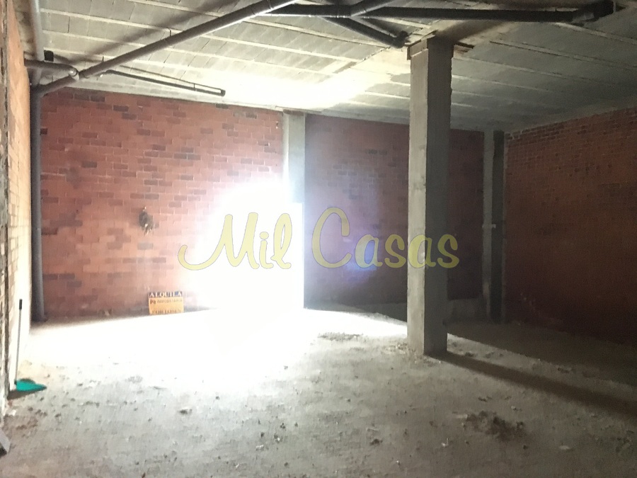 Local portosin avda constitucion 17 