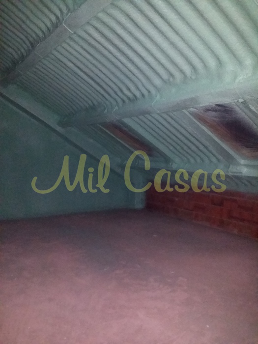 Foto aislamiento bajo cubierta